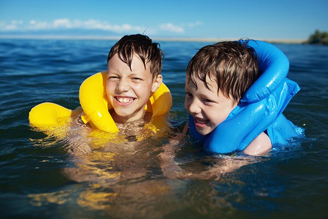 swimming2.jpg