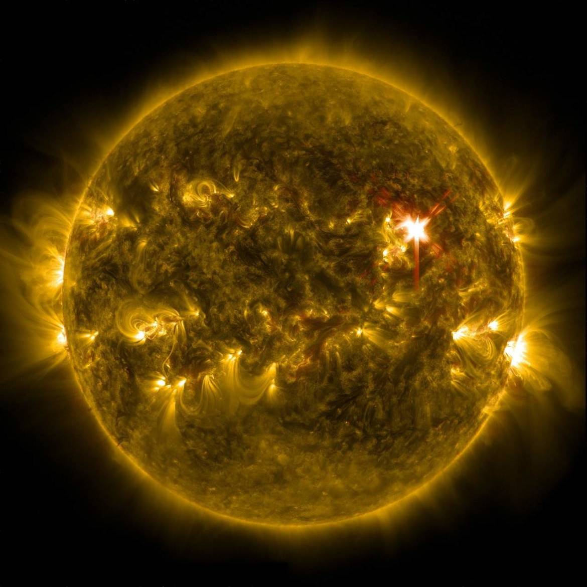 solar-flare-601031_1280.jpg